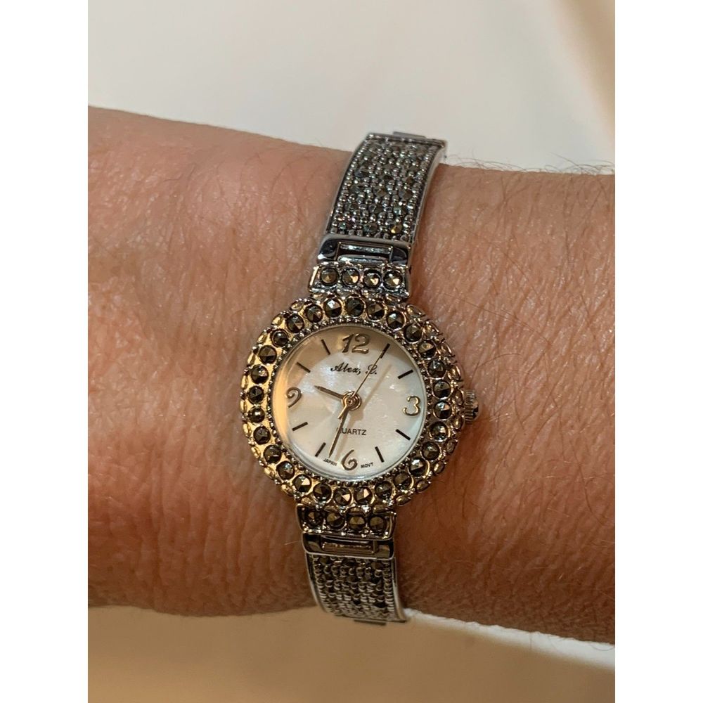 Alex L. Vintage Silver Tone Mother of Pearl Watch